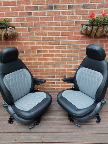 Captain swivel seats - swivel,